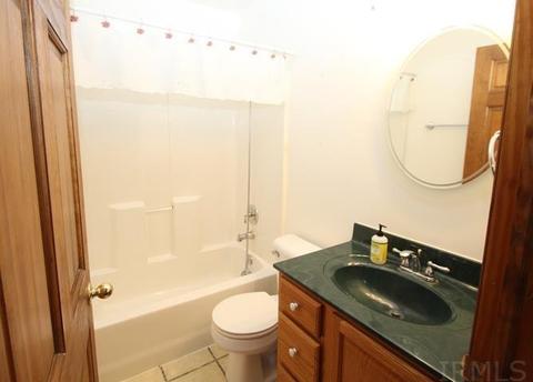 900 Red Oak Ln, Pendleton, IN 46064 photo 12
