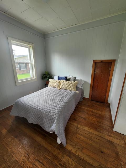265 E Anson St, Upland, IN 46989 photo 5