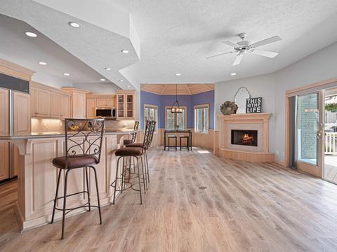8055 E North Rd, Syracuse, IN 46567 photo 10