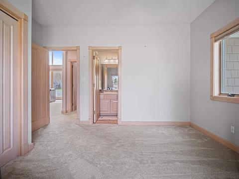 8055 E North Rd, Syracuse, IN 46567 photo 14