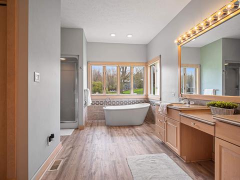 8055 E North Rd, Syracuse, IN 46567 photo 18