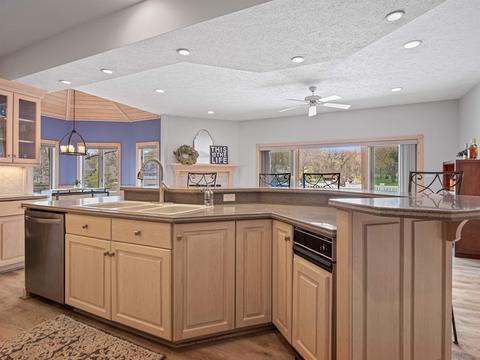 8055 E North Rd, Syracuse, IN 46567 photo 7