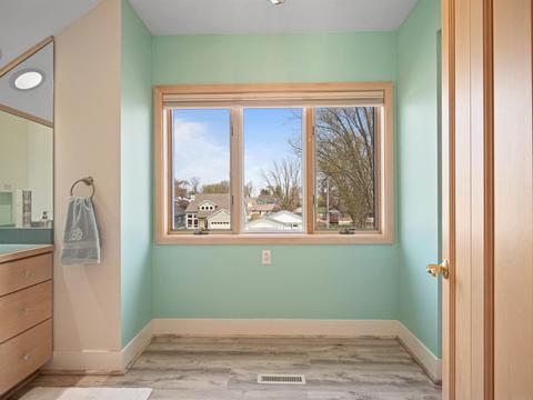 8055 E North Rd, Syracuse, IN 46567 photo 23