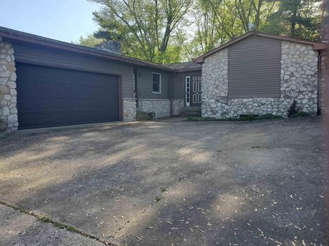 1031 Dorbett St, Jasper, IN 47546 photo 1