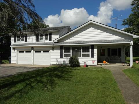 200 W High St, Mount Summit, IN 47361 photo 1