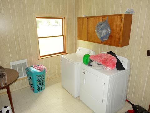200 W High St, Mount Summit, IN 47361 photo 17