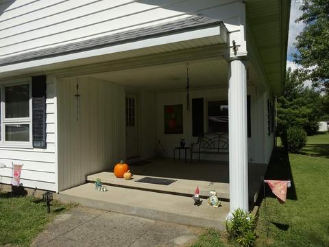 200 W High St, Mount Summit, IN 47361 photo 4