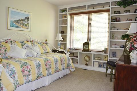 1854 E Waters Edge Dr, Bloomington, IN 47401 photo 17