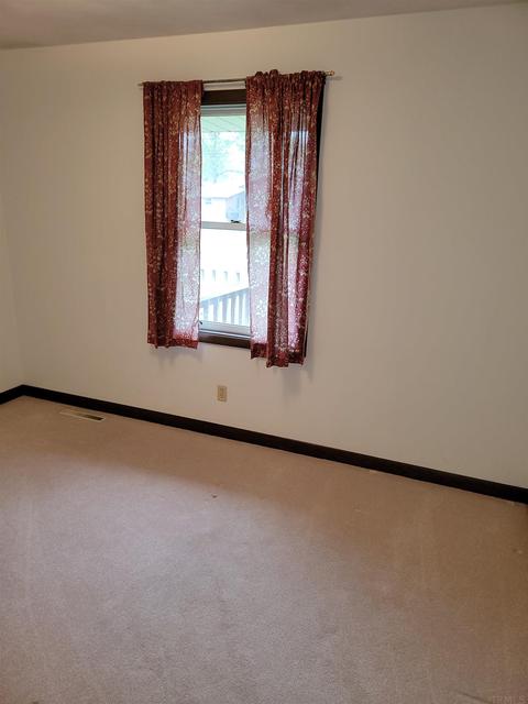 855 Eisenhower Ave, Jasper, IN 47546 photo 14