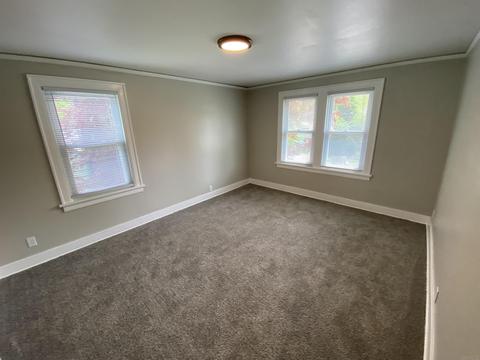 629 Eckman St, South Bend, IN 46614 photo 12