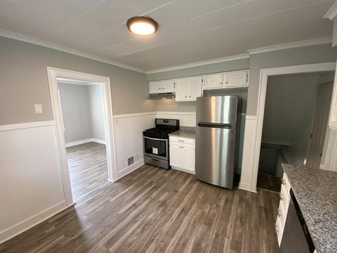 629 Eckman St, South Bend, IN 46614 photo 9