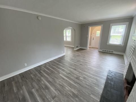629 Eckman St, South Bend, IN 46614 photo 5