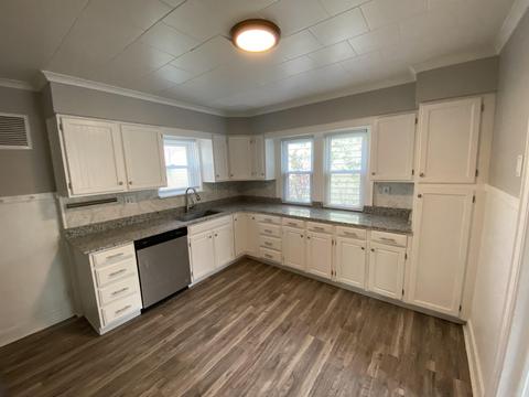 629 Eckman St, South Bend, IN 46614 photo 8