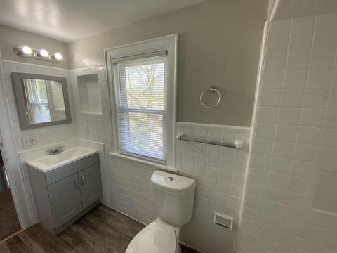 629 Eckman St, South Bend, IN 46614 photo 16