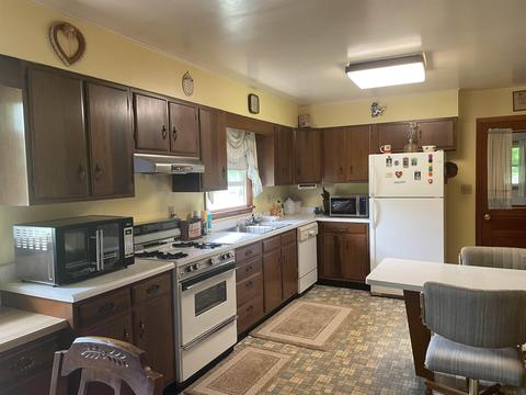 1283 N Hartstrait Rd, Bloomington, IN 47404 photo 6