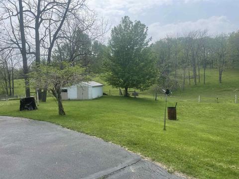 1283 N Hartstrait Rd, Bloomington, IN 47404 photo 17