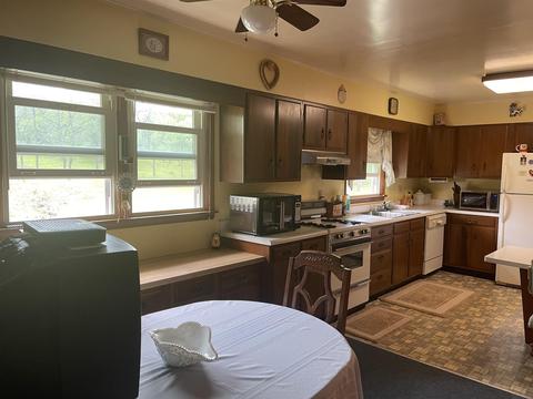 1283 N Hartstrait Rd, Bloomington, IN 47404 photo 10