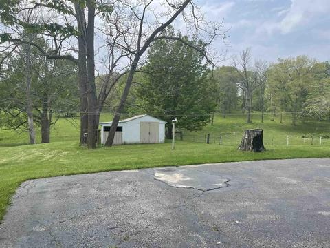 1283 N Hartstrait Rd, Bloomington, IN 47404 photo 16