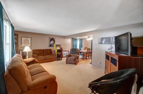 1908 Maplecrest Rd, Fort Wayne, IN 46815 photo 7