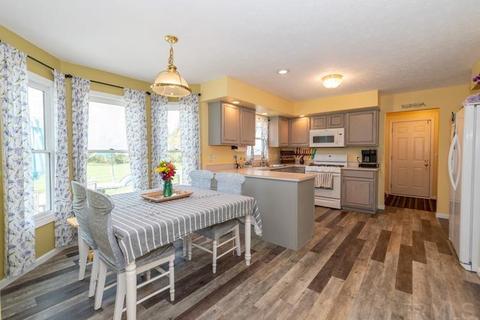 11698 Wolfe Bridge Ct, Granger, IN 46530 photo 9