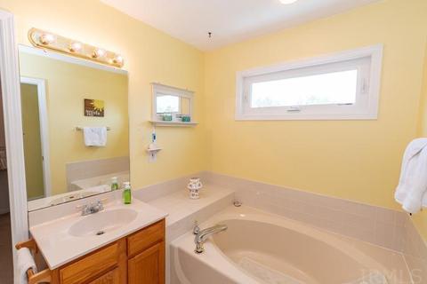 11698 Wolfe Bridge Ct, Granger, IN 46530 photo 25