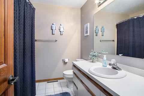 11696 Red Oak Dr, Granger, IN 46530 photo 16