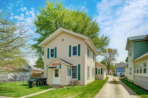440 S Franklin St, Waterloo, IN 46793 photo 2