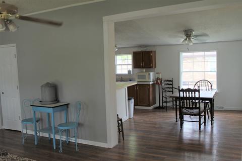 120 E High St, Redkey, IN 47373 photo 5