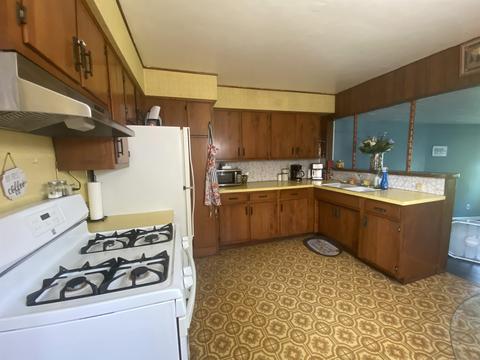 405 E Center St, Dunkirk, IN 47336 photo 13