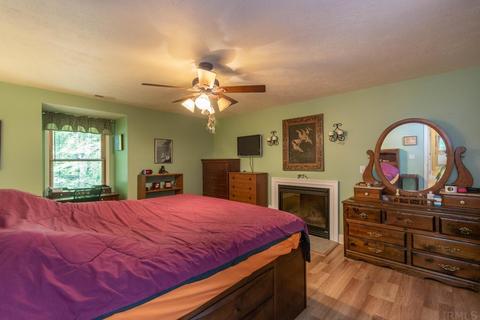 8201 E Gross Rd, Bloomington, IN 47401 photo 17