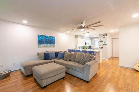 1907 E Waters Edge Dr, Bloomington, IN 47401 photo 9
