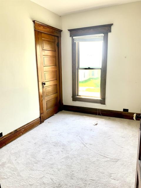 306 E Main St, Chalmers, IN 47929 photo 15