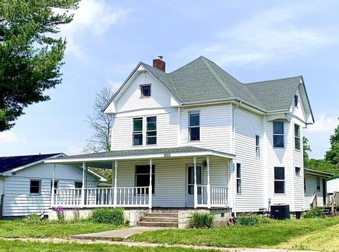 306 E Main St, Chalmers, IN 47929 photo 1