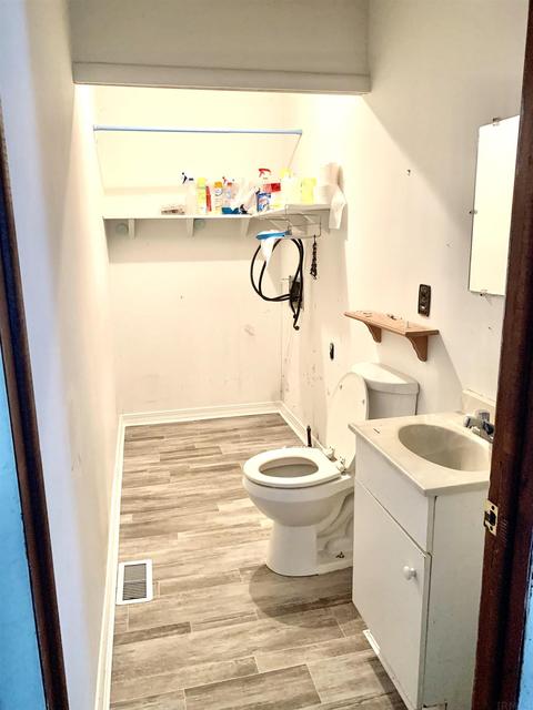 306 E Main St, Chalmers, IN 47929 photo 14