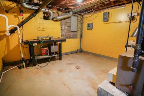 308 E Main St, Chalmers, IN 47929 photo 14
