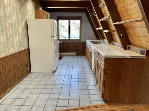 309 E Webster St, Ashley, IN 46705 photo 4
