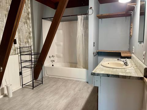 309 E Webster St, Ashley, IN 46705 photo 7