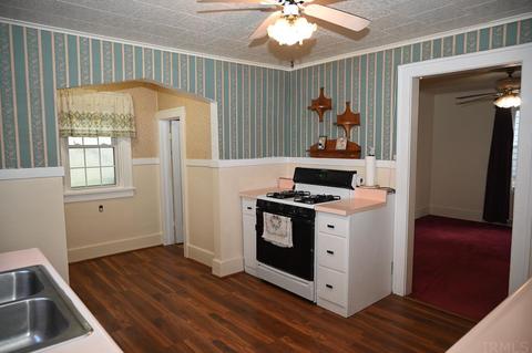 526 Eckman St, South Bend, IN 46614 photo 8