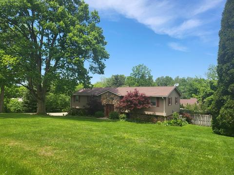 4450 W Lynwest Dr, Bloomington, IN 47404 photo 1