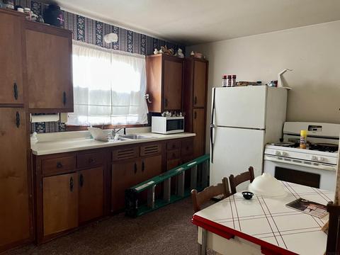 1325 4th St, Bedford, IN 47421 photo 4