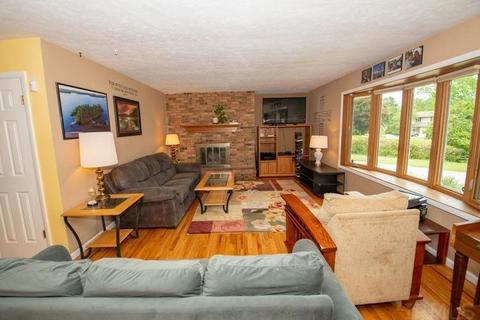 52275 Avanelle St, Granger, IN 46530 photo 3