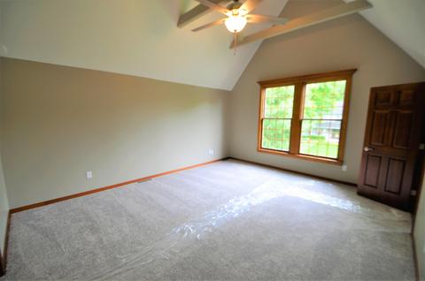 10605 Red Pine Dr, Granger, IN 46530 photo 21