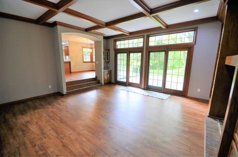 10605 Red Pine Dr, Granger, IN 46530 photo 13