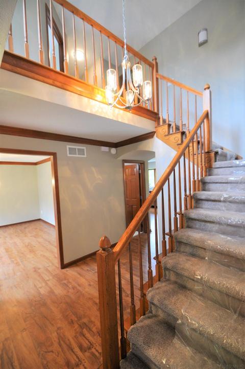 10605 Red Pine Dr, Granger, IN 46530 photo 4