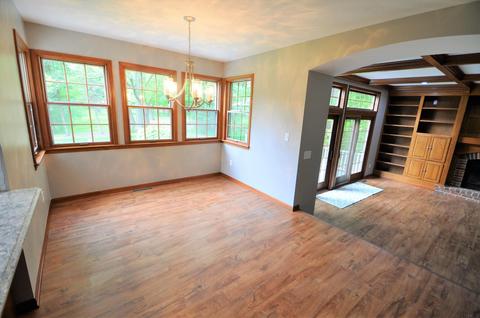 10605 Red Pine Dr, Granger, IN 46530 photo 9