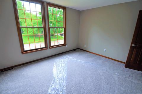 10605 Red Pine Dr, Granger, IN 46530 photo 27