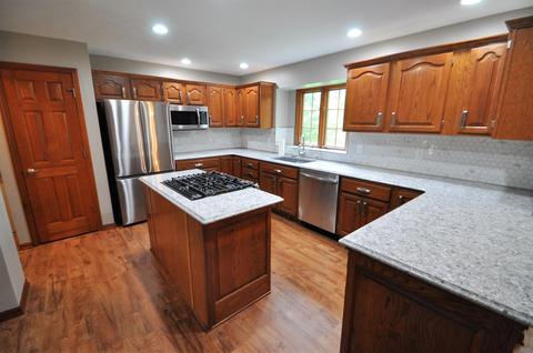 10605 Red Pine Dr, Granger, IN 46530 photo 5