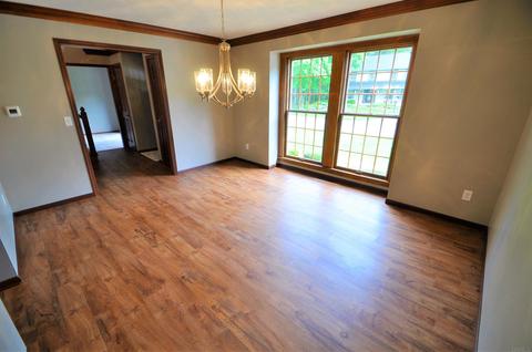 10605 Red Pine Dr, Granger, IN 46530 photo 17