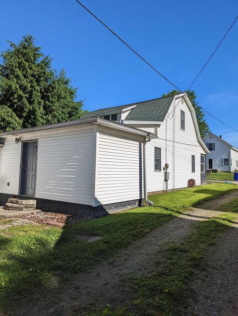 205 W Section St, Claypool, IN 46510 photo 3