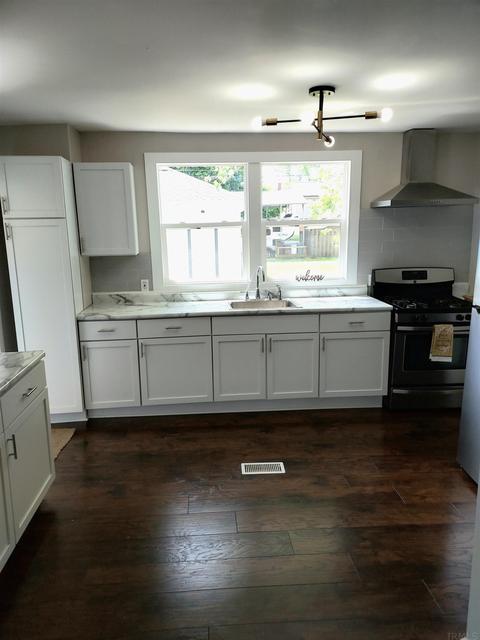 547 E 3rd St, Peru, IN 46970 photo 7